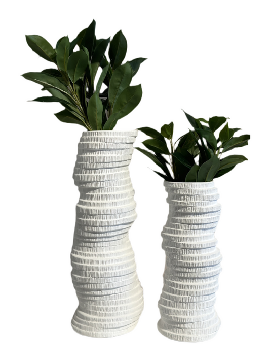 Set of 2 decorative vases